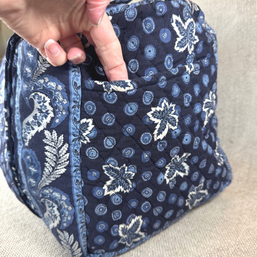 Retired‎ Vintage Vera Bradley Indigo Pop Quilted Duffel Travel Gym Bag - Picture 5 of 12
